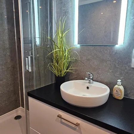 Mobilheim Marine Glueck Im Yachthafen 펜션 페네뮌데