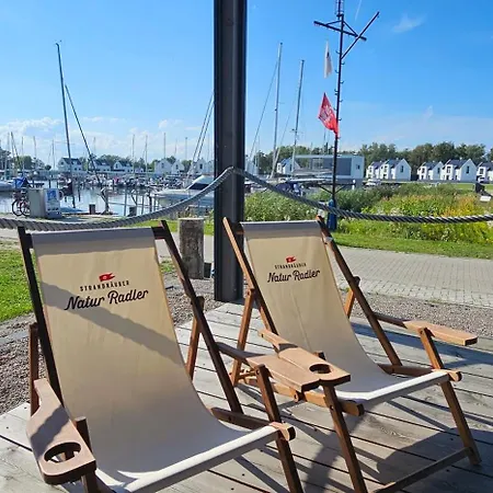 Mobilheim Marine Glueck Im Yachthafen 펜션 페네뮌데