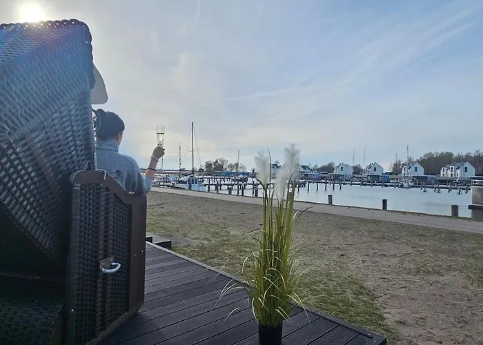 度假居 Mobilheim Marine Glueck Im Yachthafen *