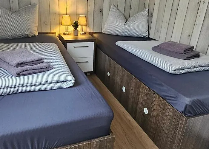 Mobilheim Marine Glueck Im Yachthafen 度假居 *