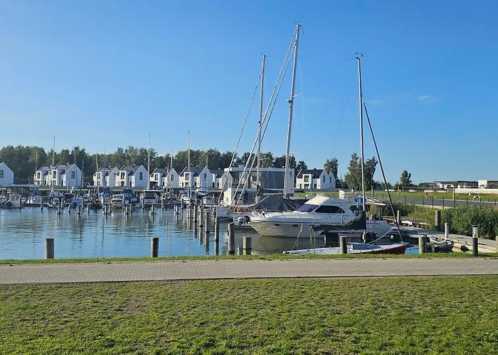 Mobilheim Marine Glueck Im Yachthafen 度假居 *