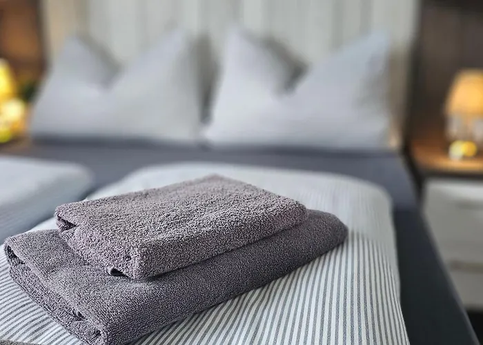 度假居 Mobilheim Marine Glueck Im Yachthafen 佩讷明德